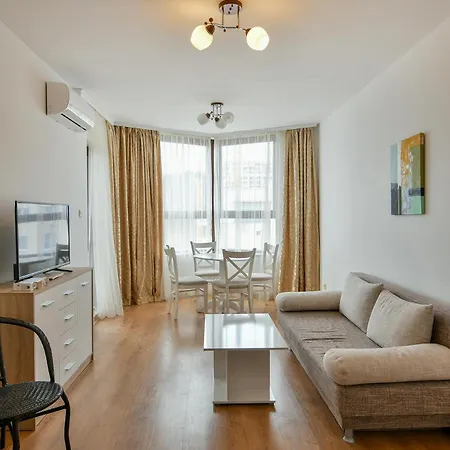 Kabakum Plaza Beachfront Flats アパート ヴァルナ