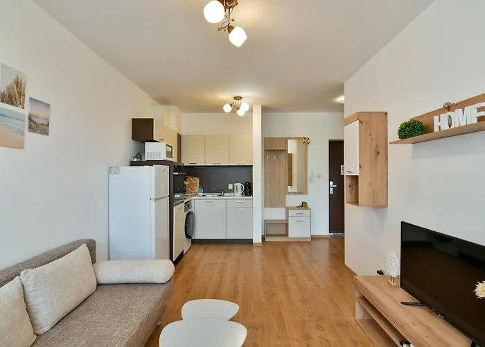 Kabakum Plaza Beachfront Flats Warna